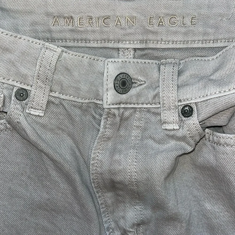 American Eagle Outfitters distressed ripped